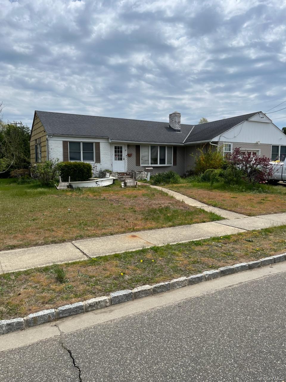 32 Nearwater Avenue