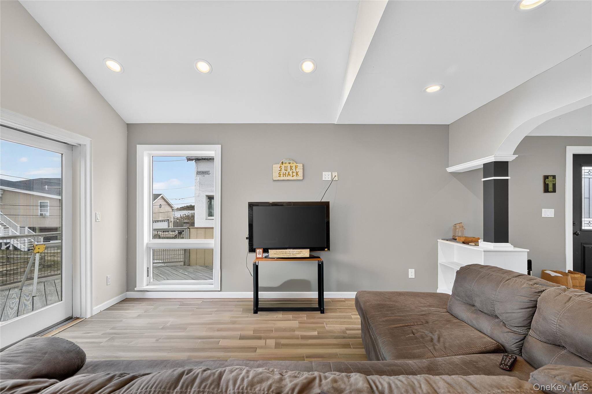 88 Bayview Avenue — photo 10