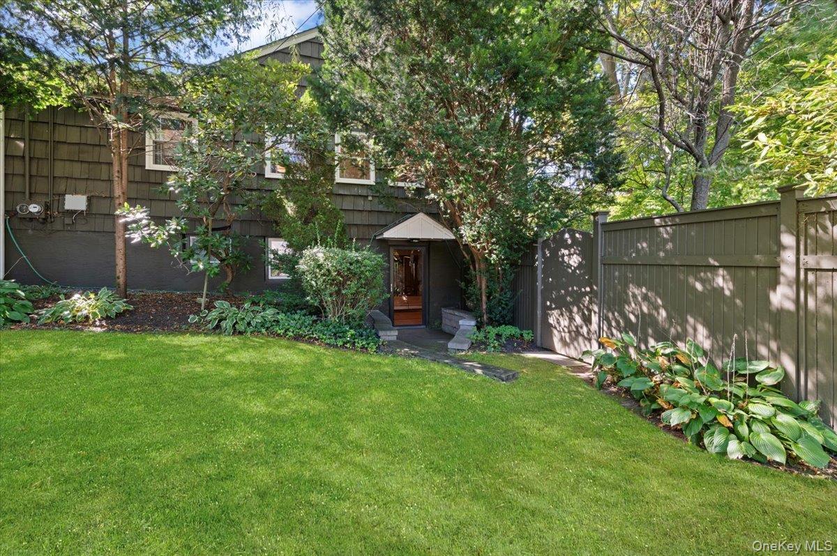 71 Cove Road — photo 43