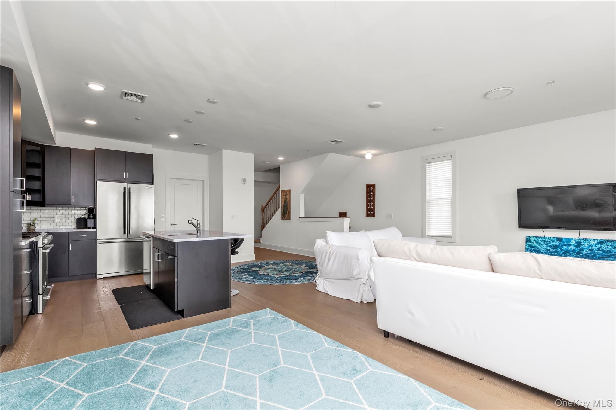 322 Marina Point — photo 10