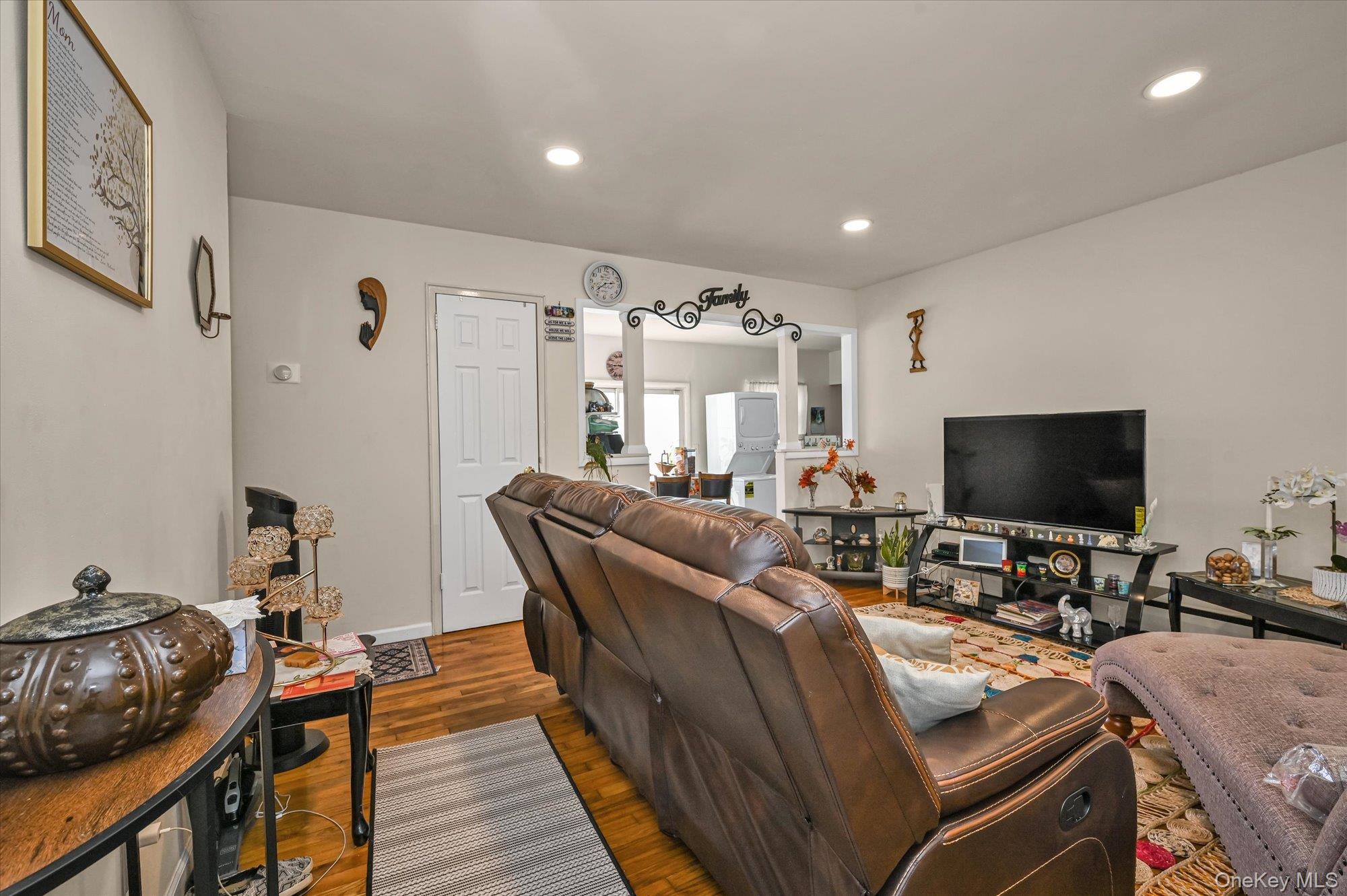 16 Chestnut Street — photo 3