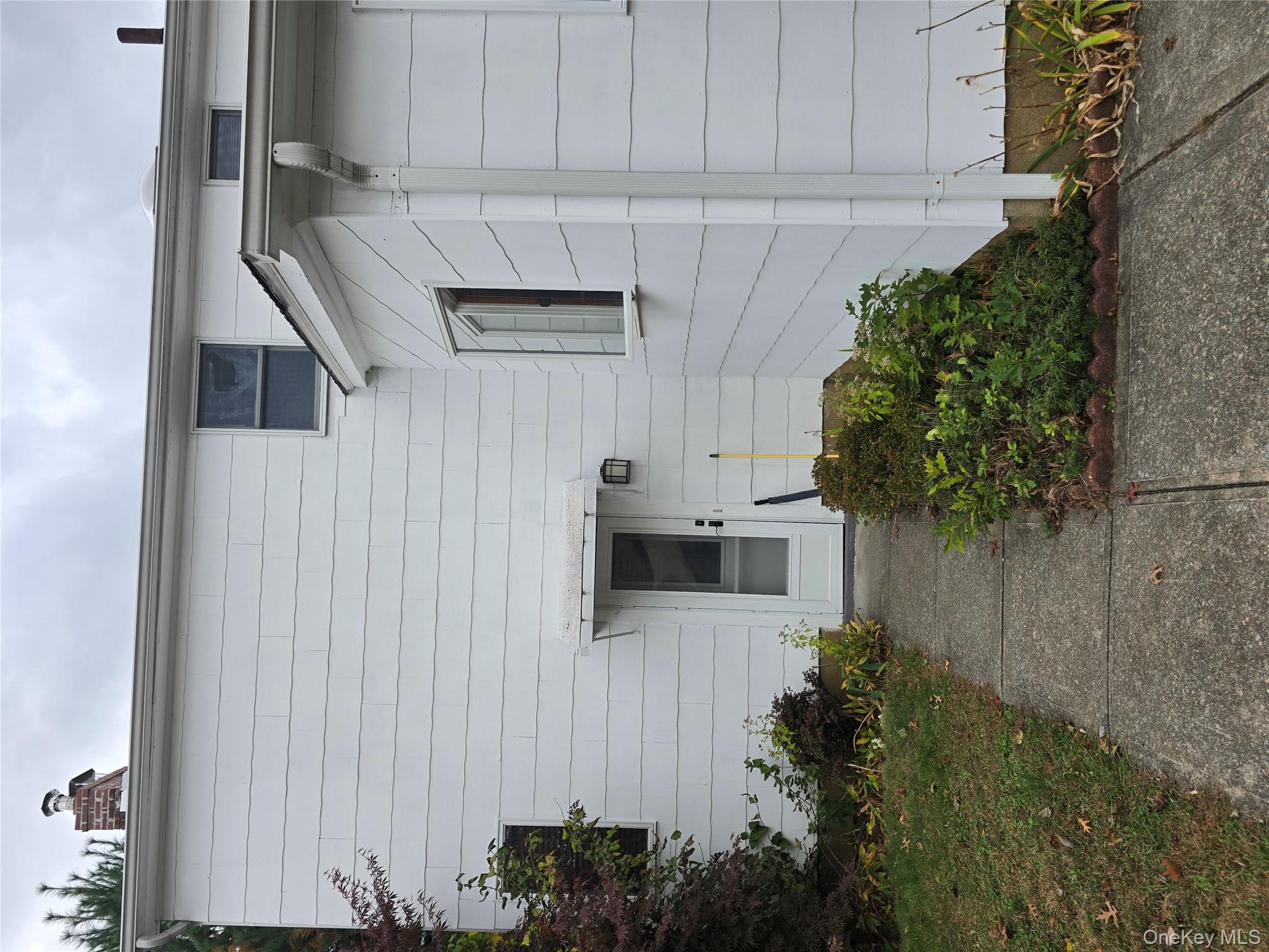 1501 Kenneth Avenue — photo 16