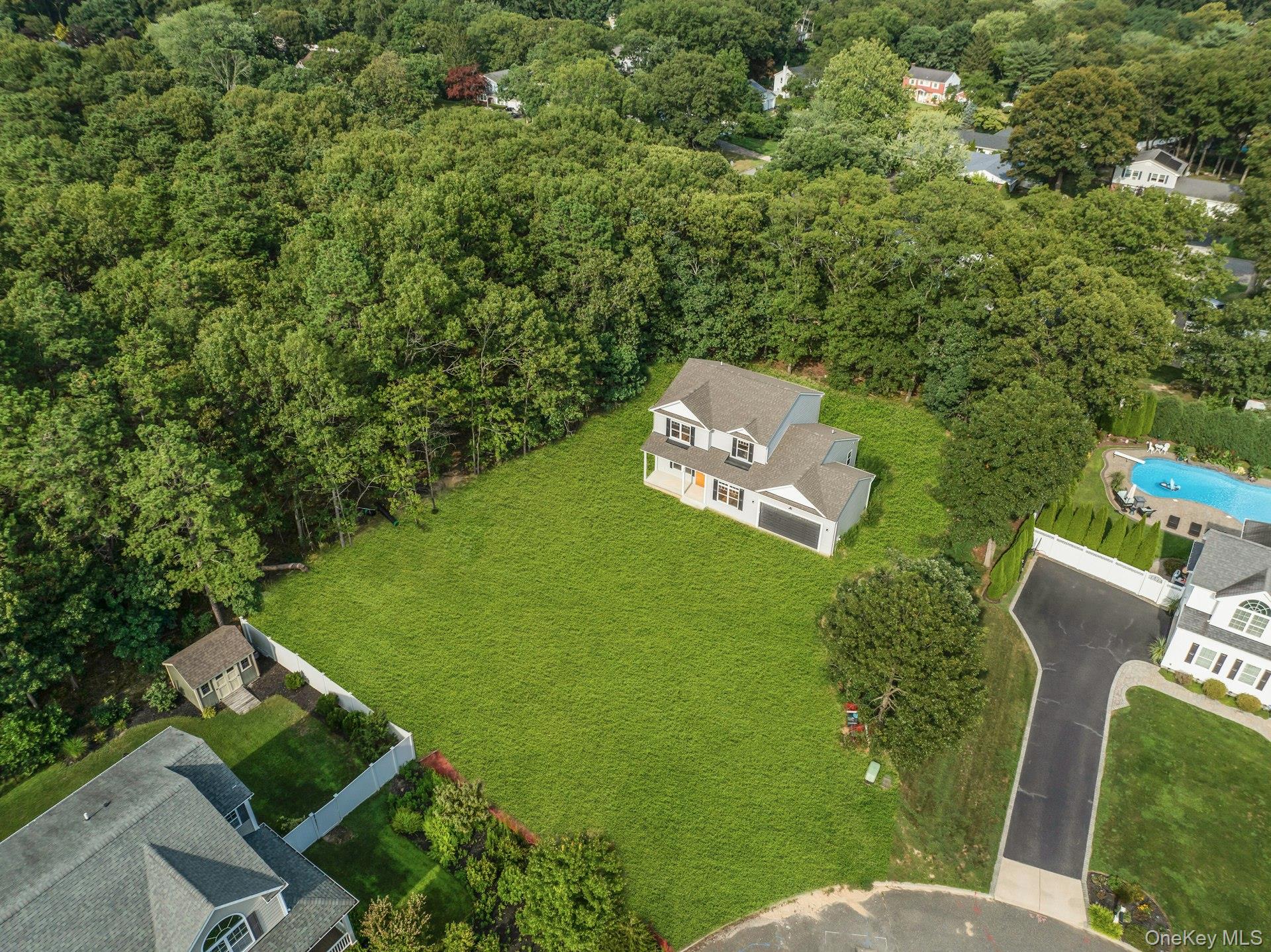 35 Evergreen Avenue — photo 33