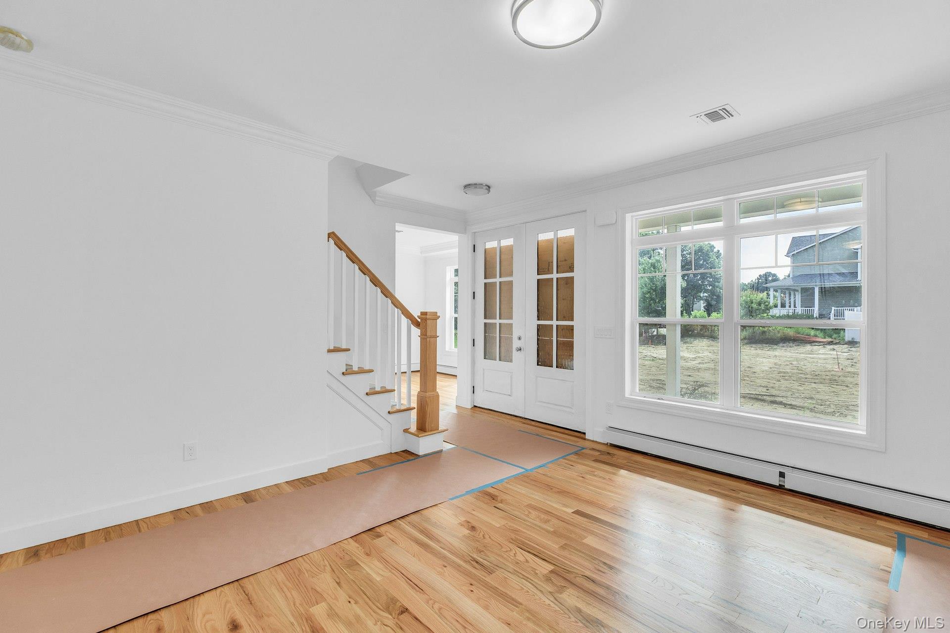 35 Evergreen Avenue — photo 6
