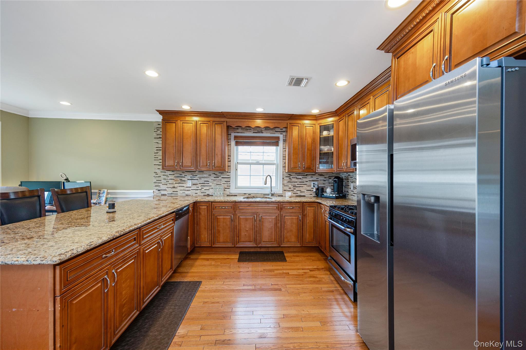 2758 Harvard Place — photo 8