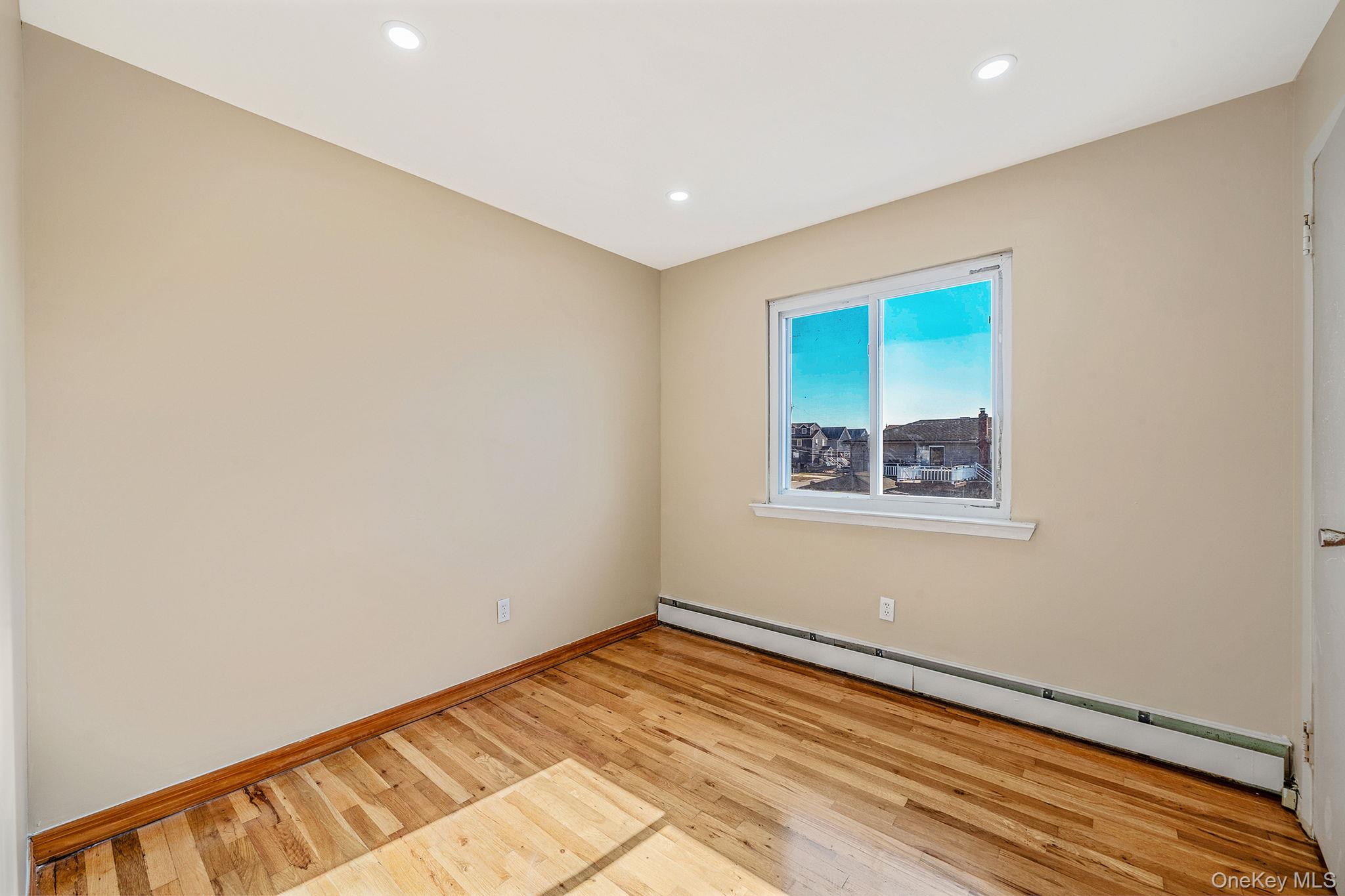 4 Bay Place — photo 11