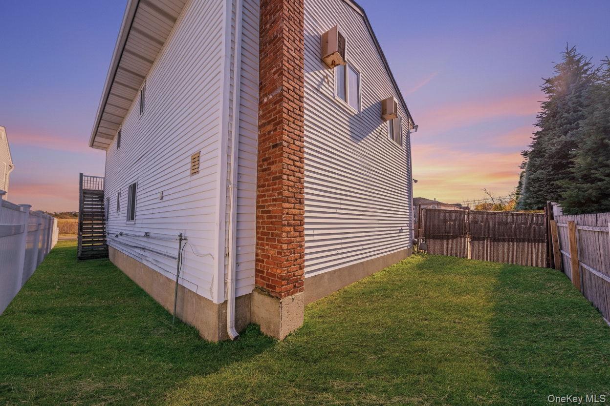 4 Bay Place — photo 23