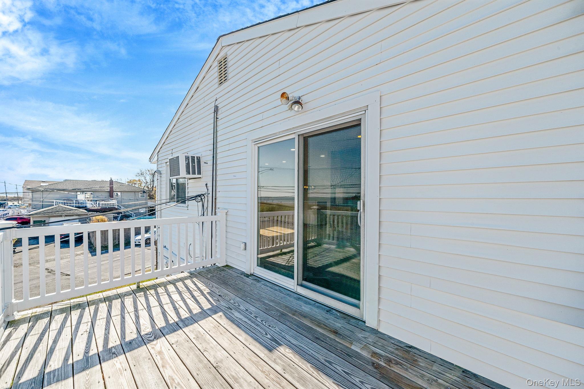 4 Bay Place — photo 8