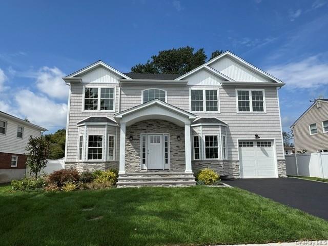 24 Patricia Lane, Syosset