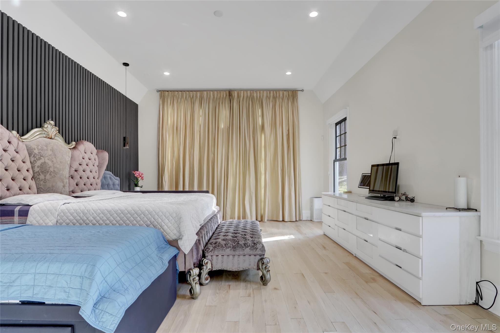 119 Wheatley Road — photo 32