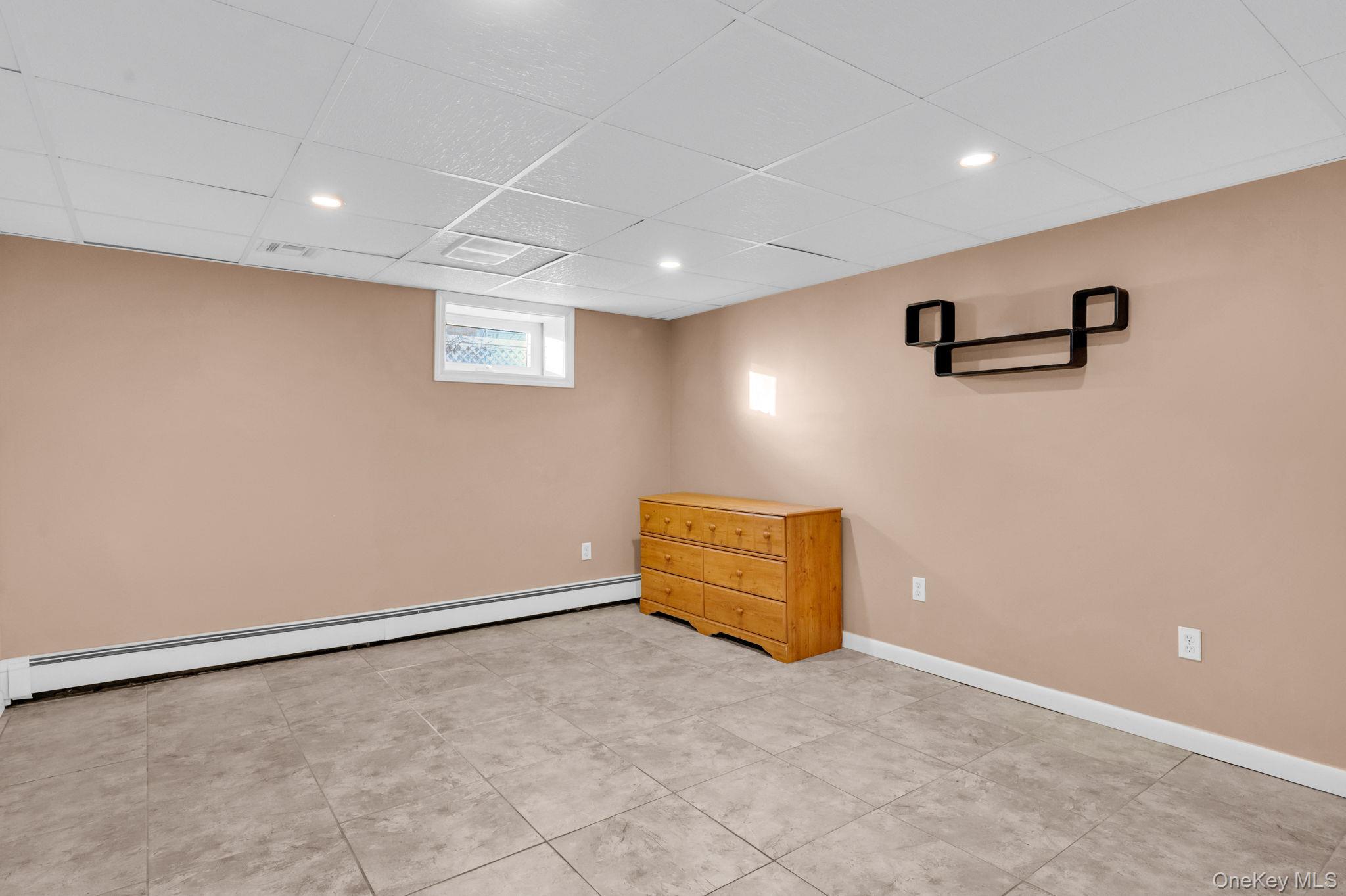 266 Bayview Avenue — photo 28