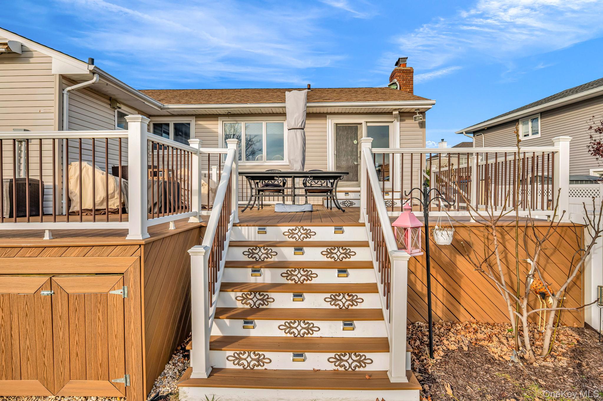 266 Bayview Avenue — photo 40