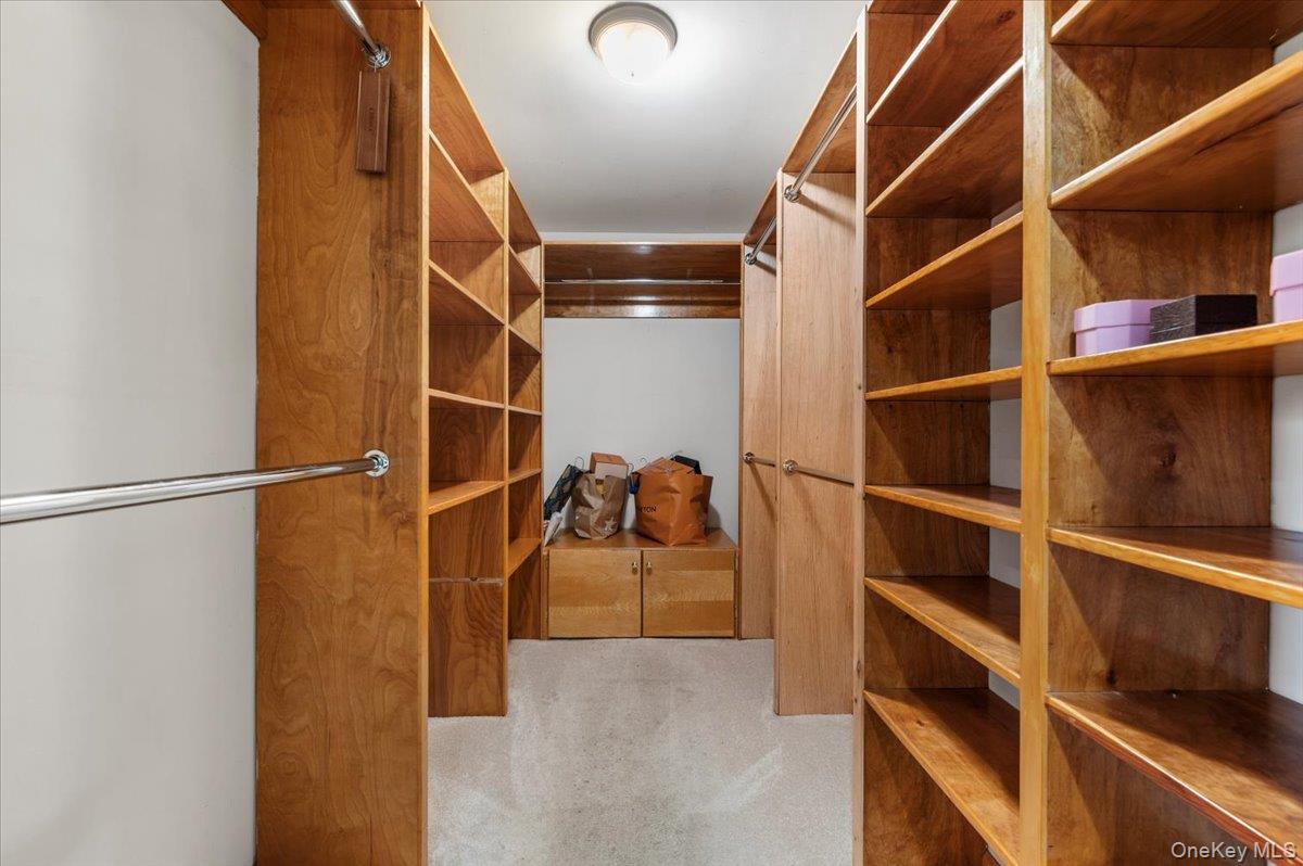 10 Faulkner Lane — photo 24