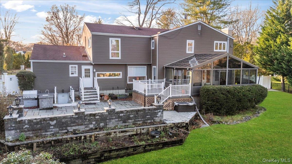 10 Faulkner Lane — photo 41