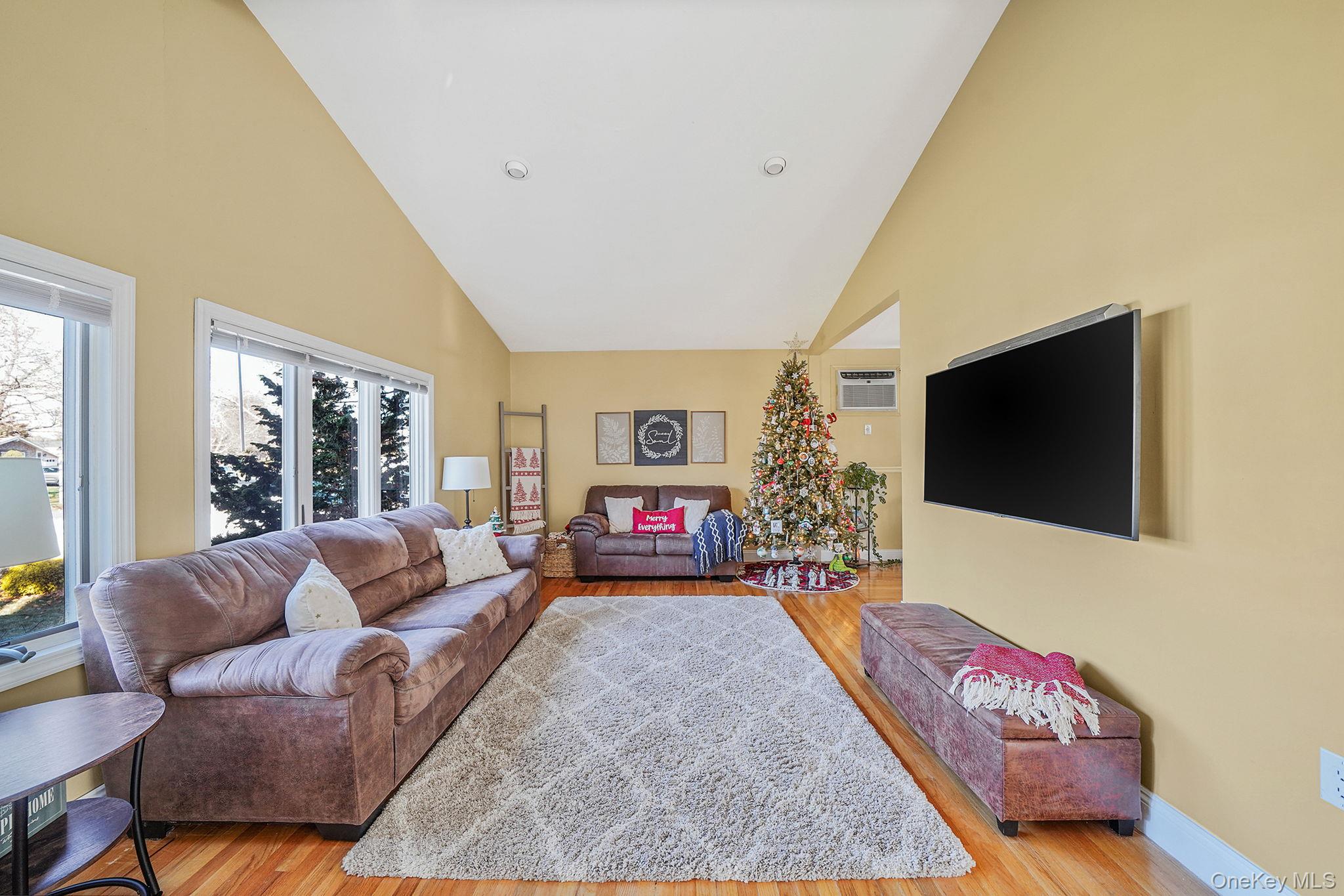 15 Penn Drive — photo 18