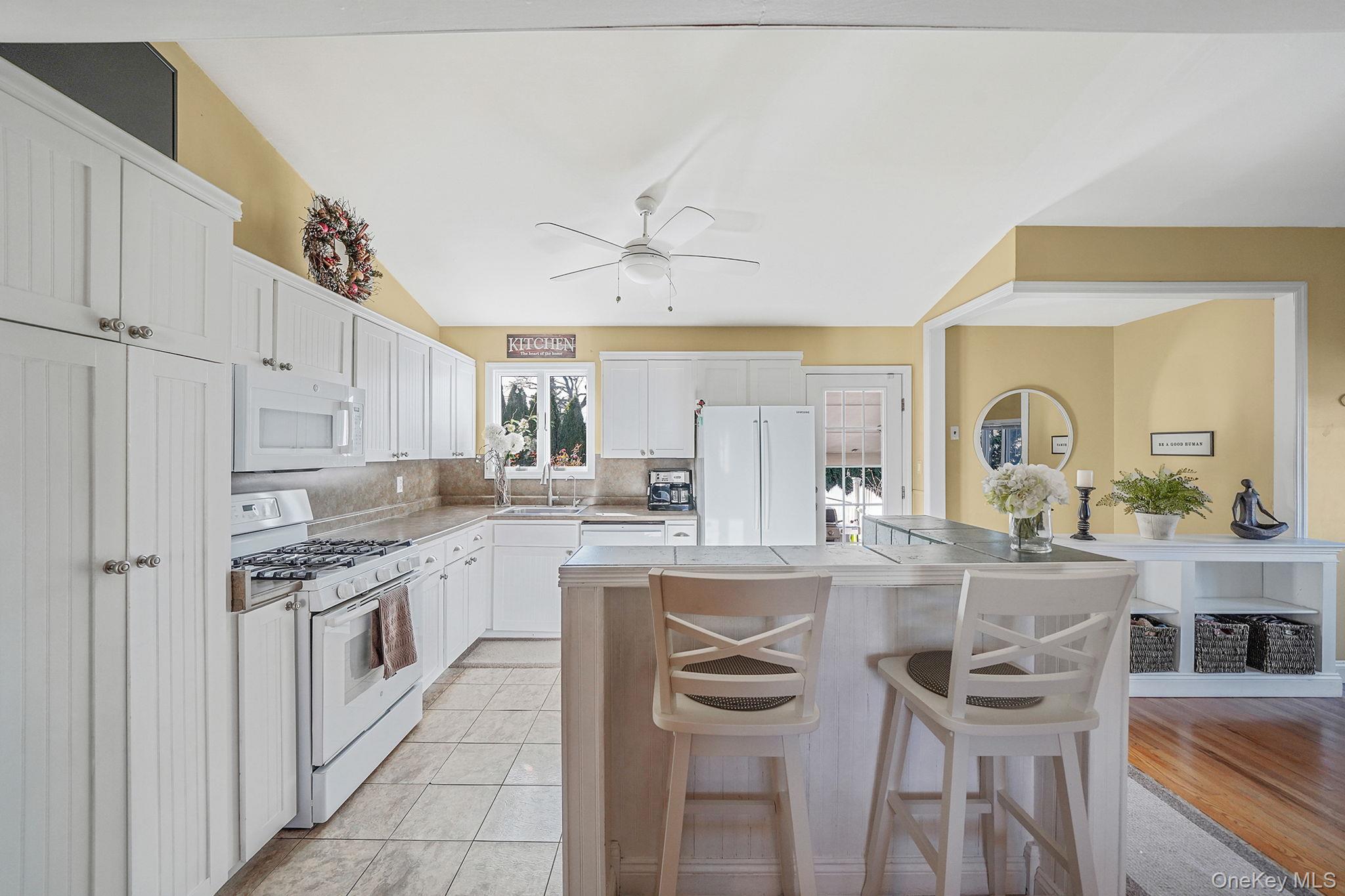15 Penn Drive — photo 24