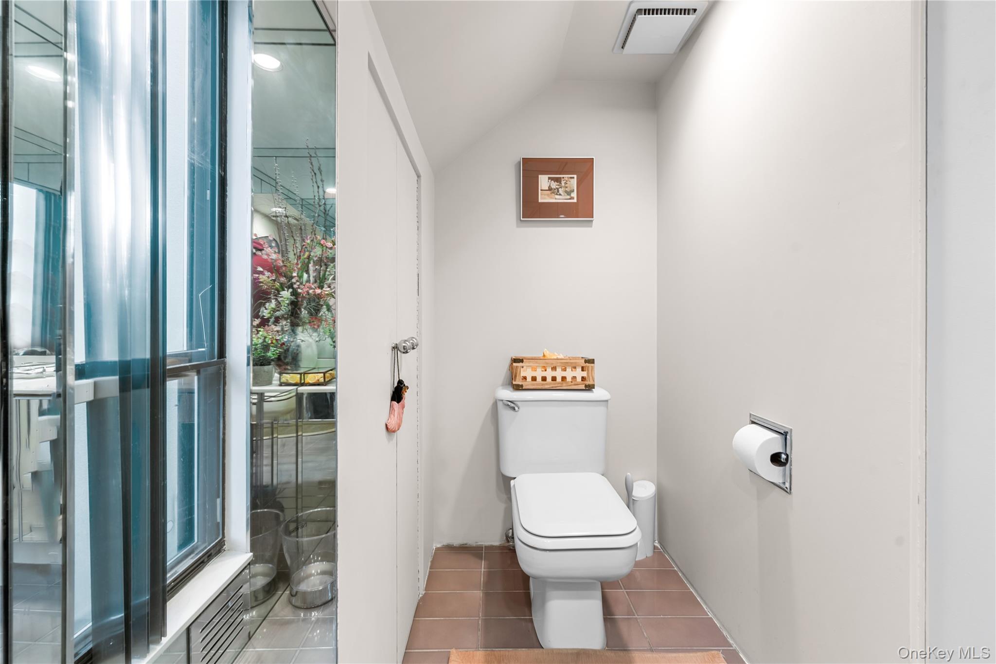 1010 Seawane Drive — photo 31