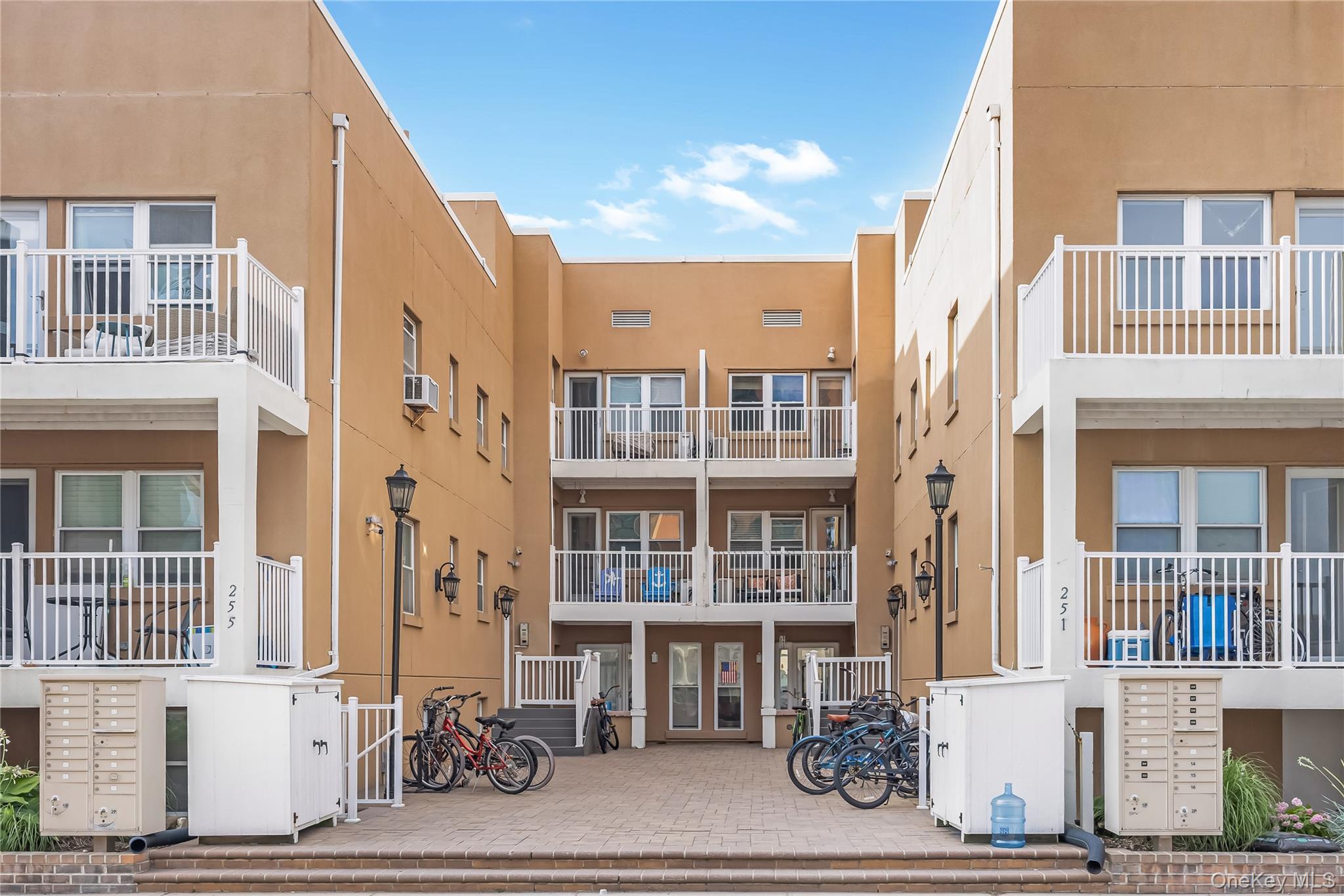 251 Broadway #306, Long Beach