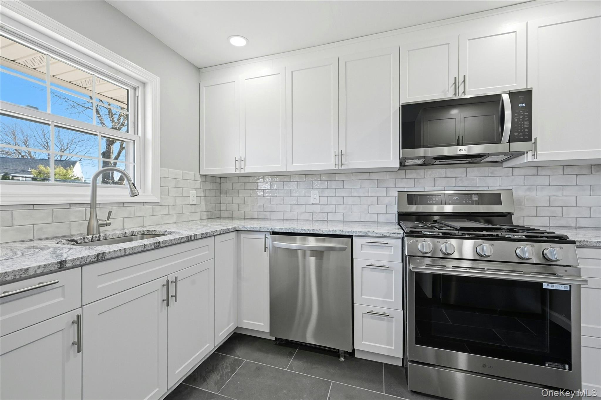 123 Fordham Road — photo 12