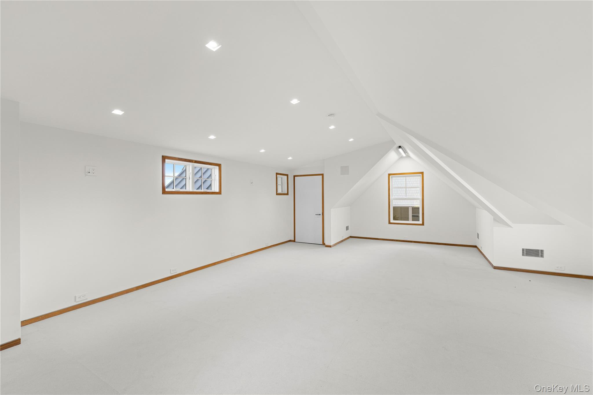 32 Quogo Neck Lane — photo 35
