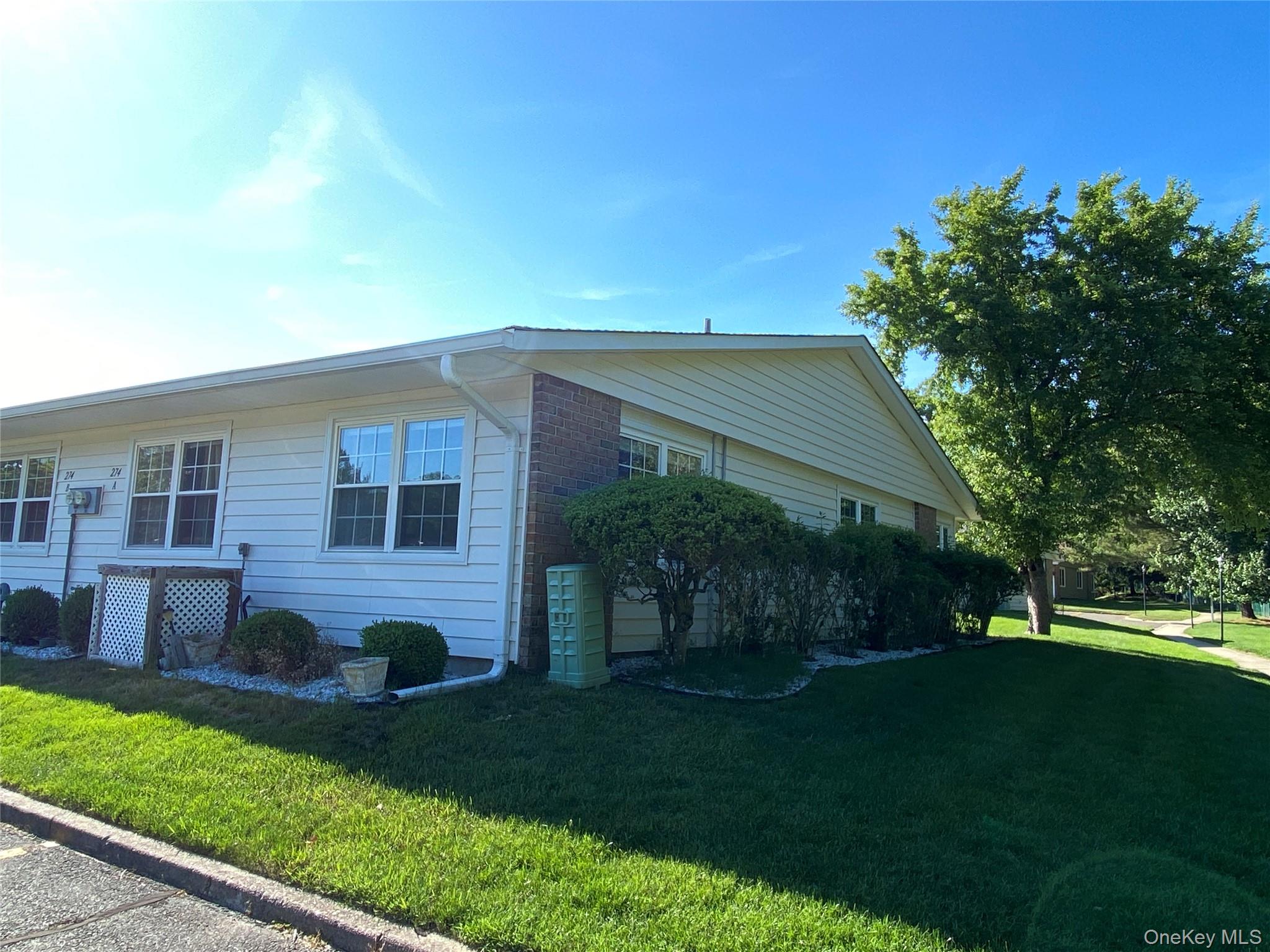 274 Berwick Court #A — photo 10