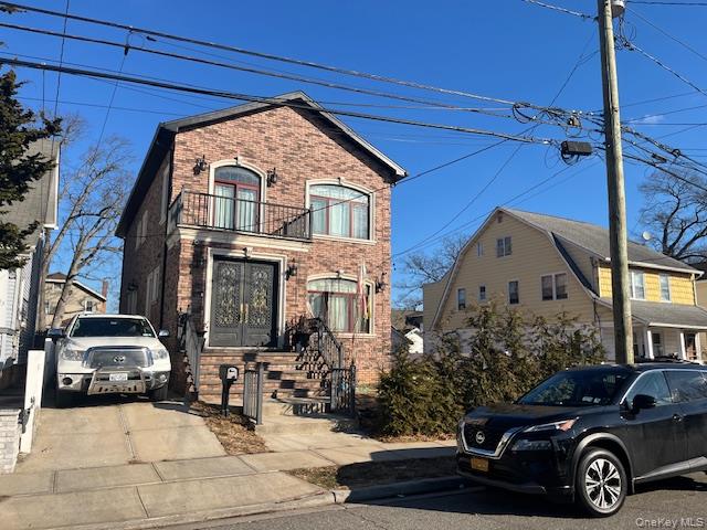 107 Fairview Avenue, Valley Stream