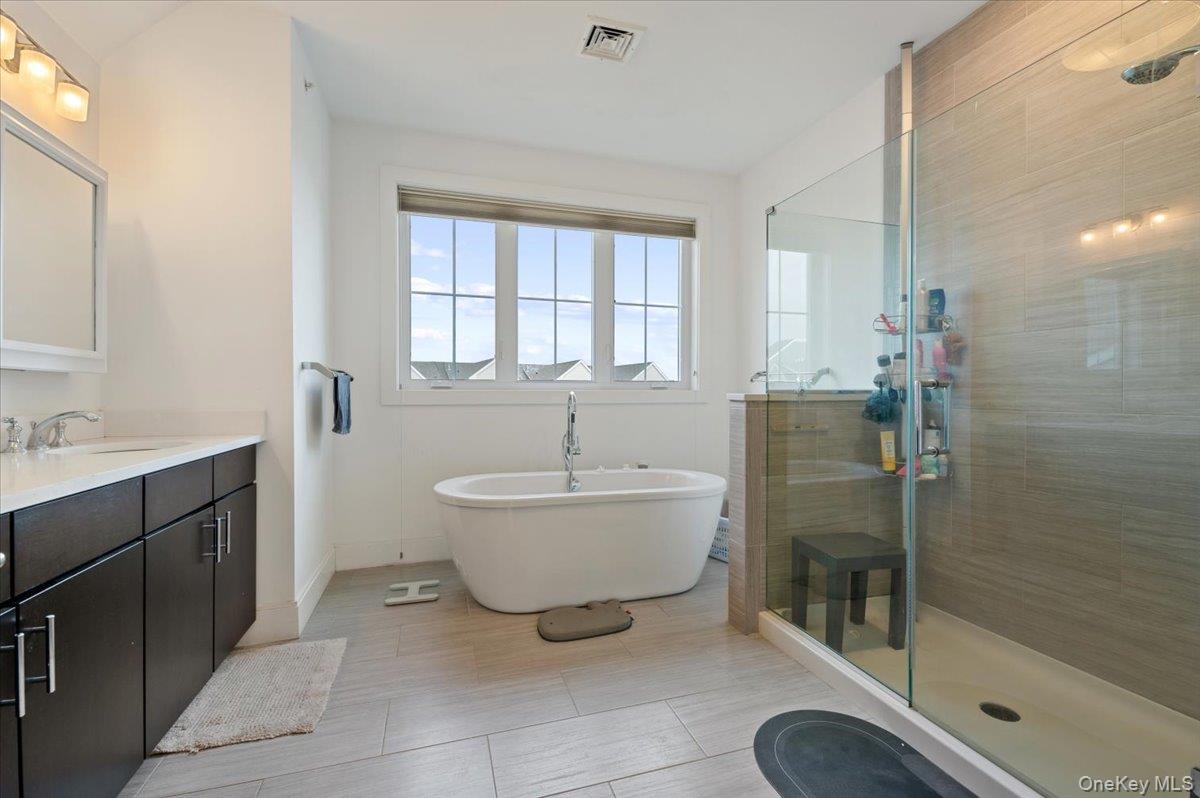 422 Marina Pointe Drive #422 — photo 15