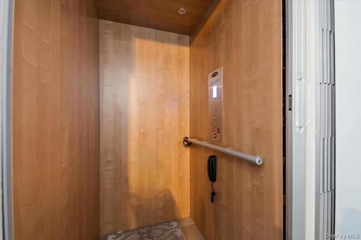 422 Marina Pointe Drive #422 — photo 18