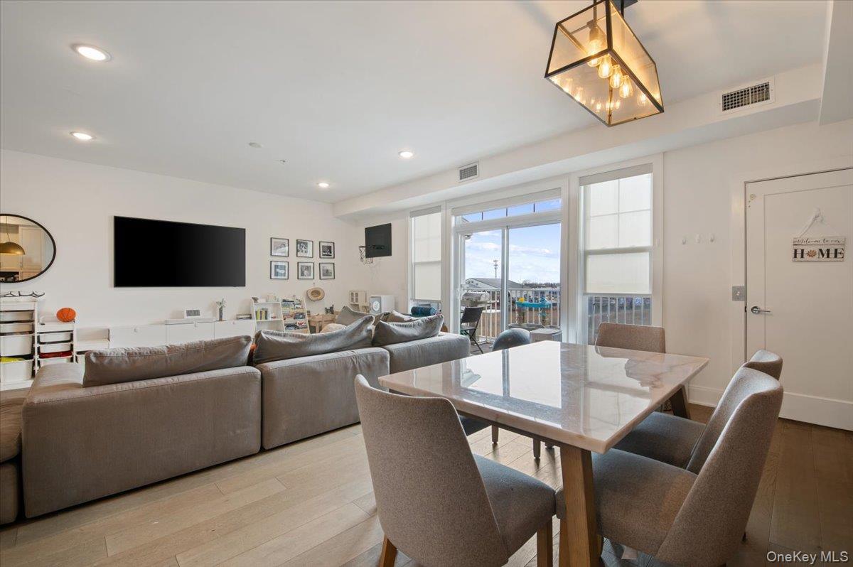422 Marina Pointe Drive #422 — photo 7