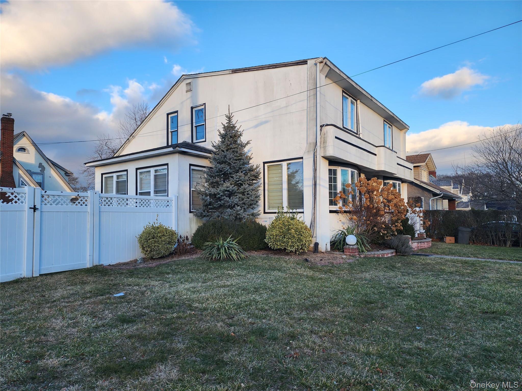 883 McKenna Avenue — photo 4