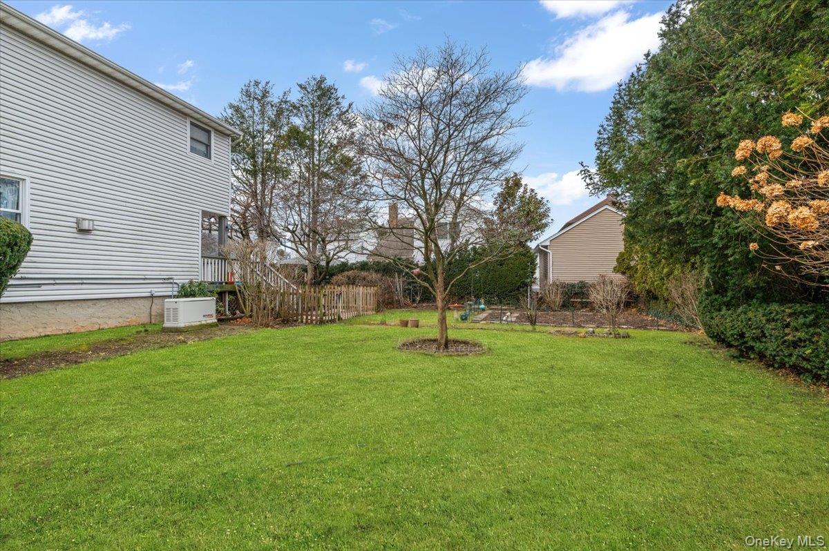 13 Elm Street — photo 3