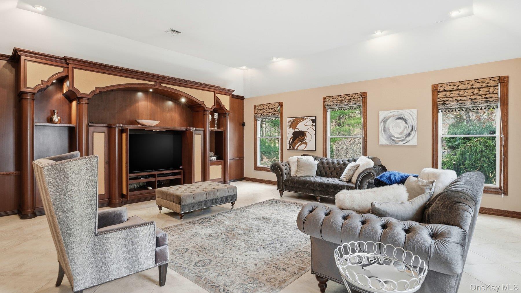 131 Malloy Drive — photo 8