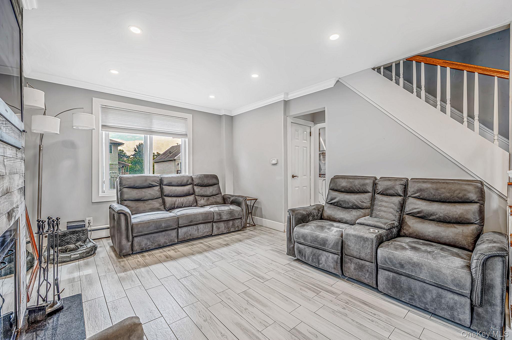131 Alhambra Avenue — photo 10