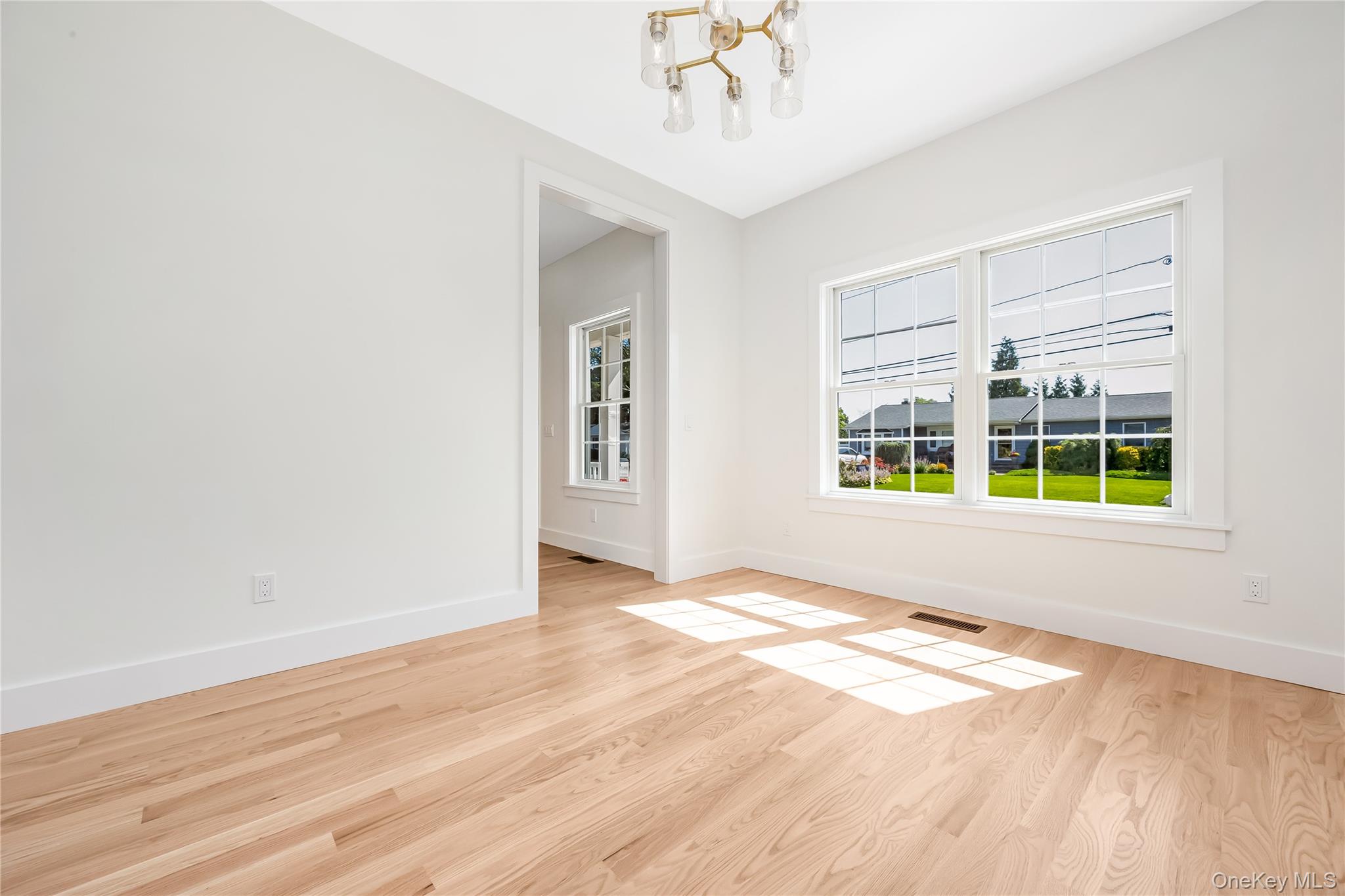 510 Bayport Avenue — photo 16