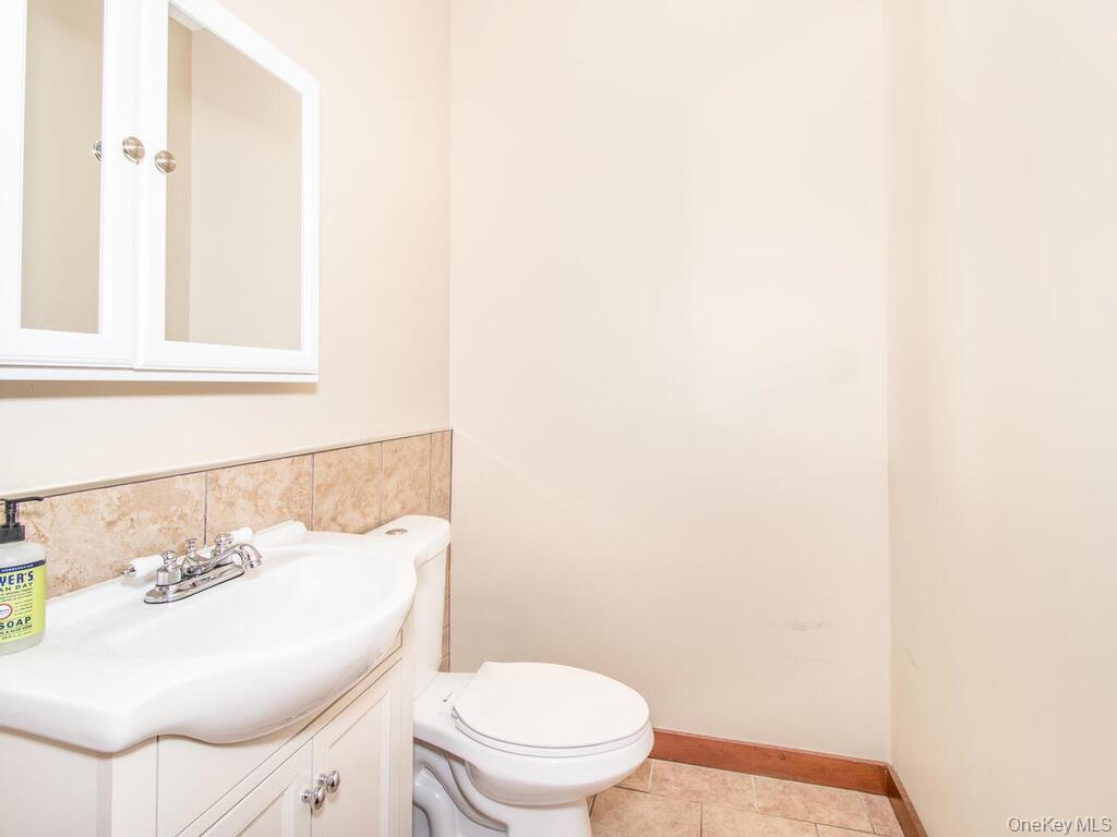 205-02 Jamaica Avenue — photo 19
