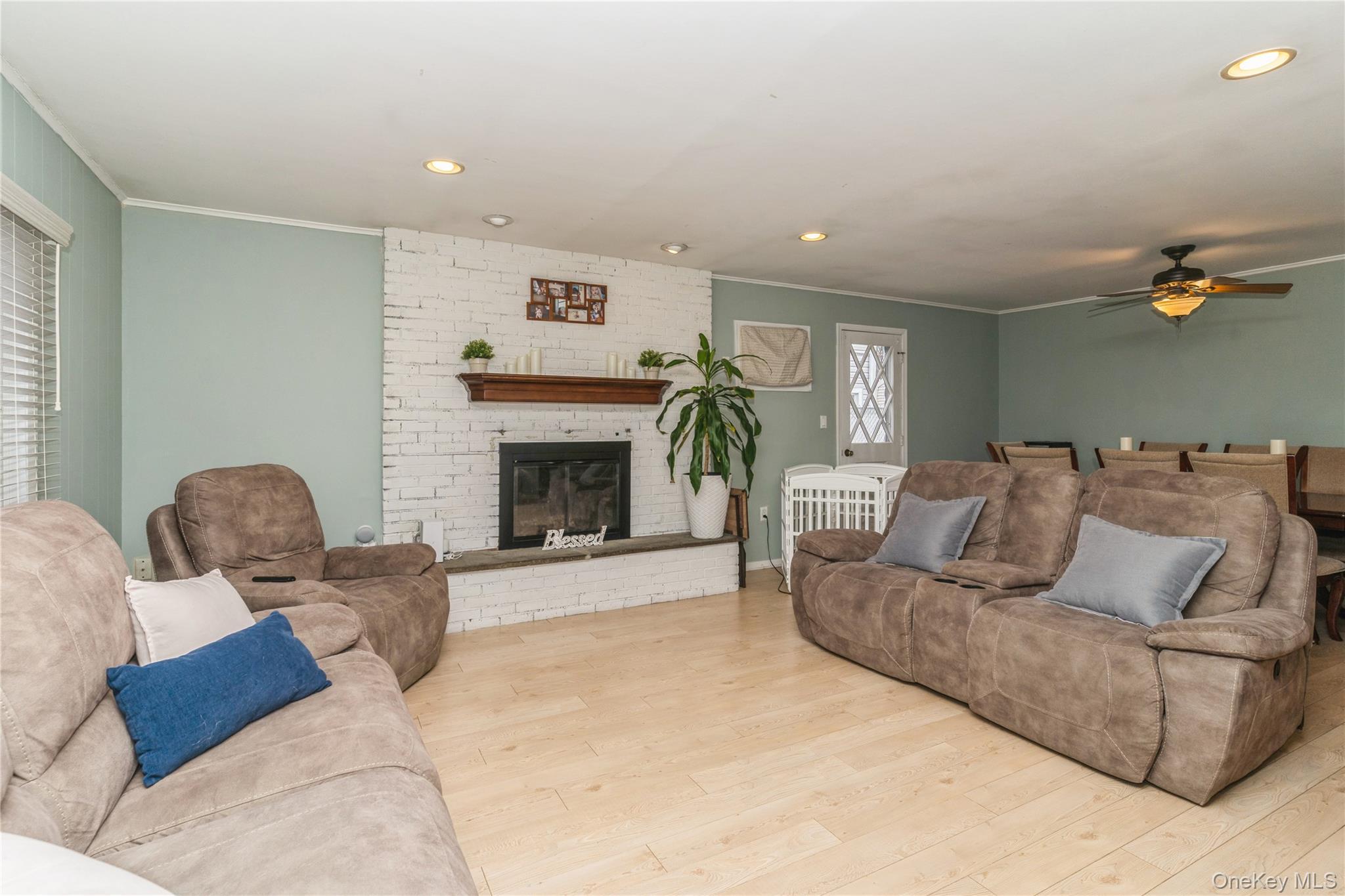 20 Peacock Lane — photo 4