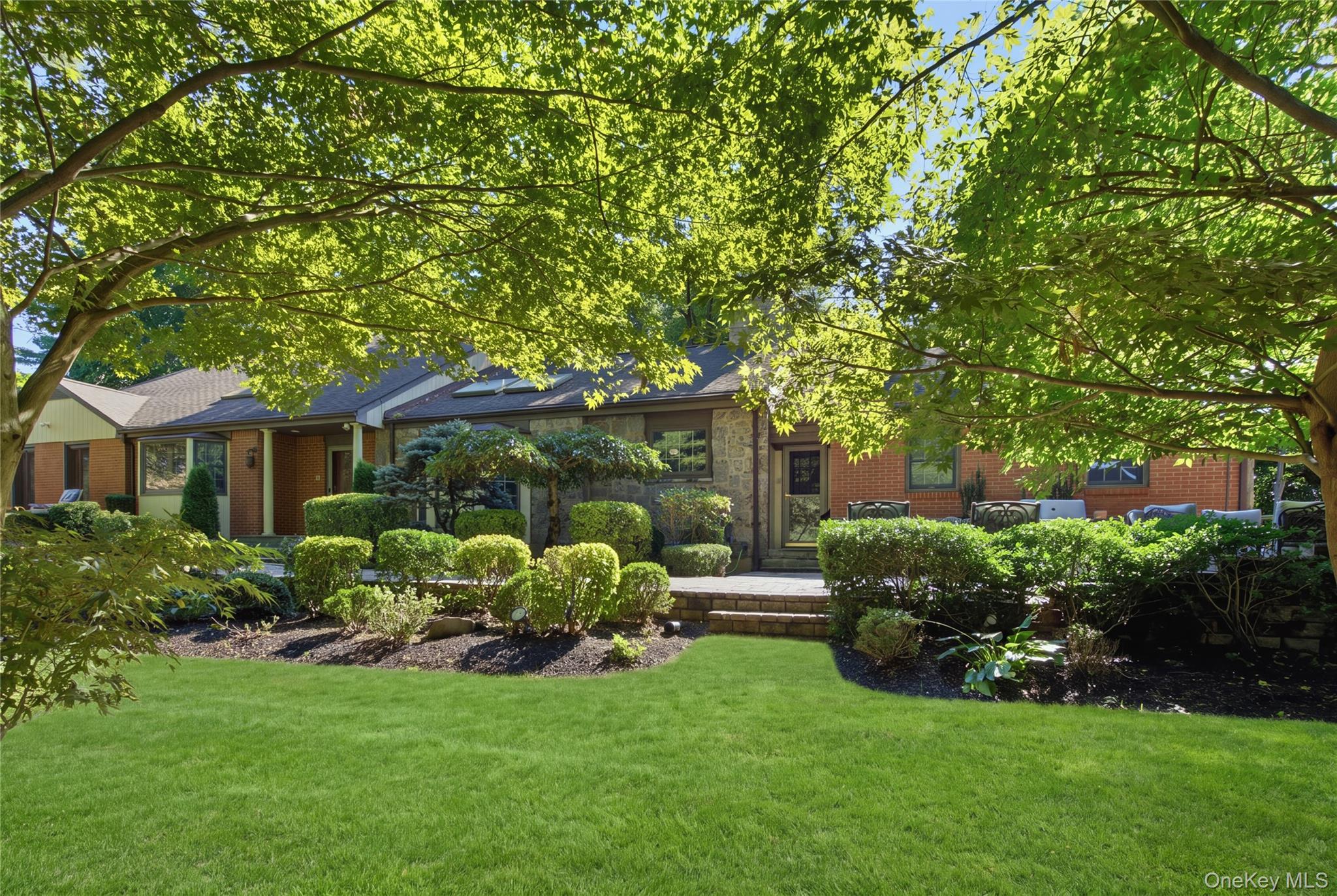 1017 Friendly Road, Upper Brookville