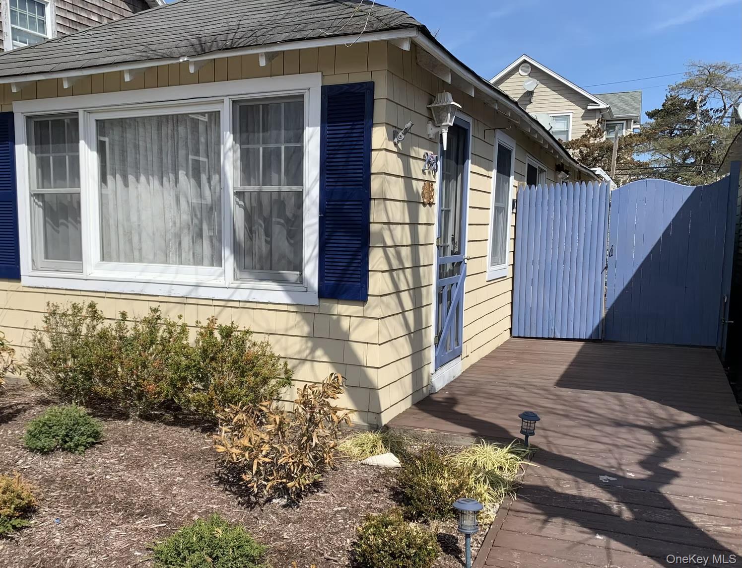 298 Cottage Walk