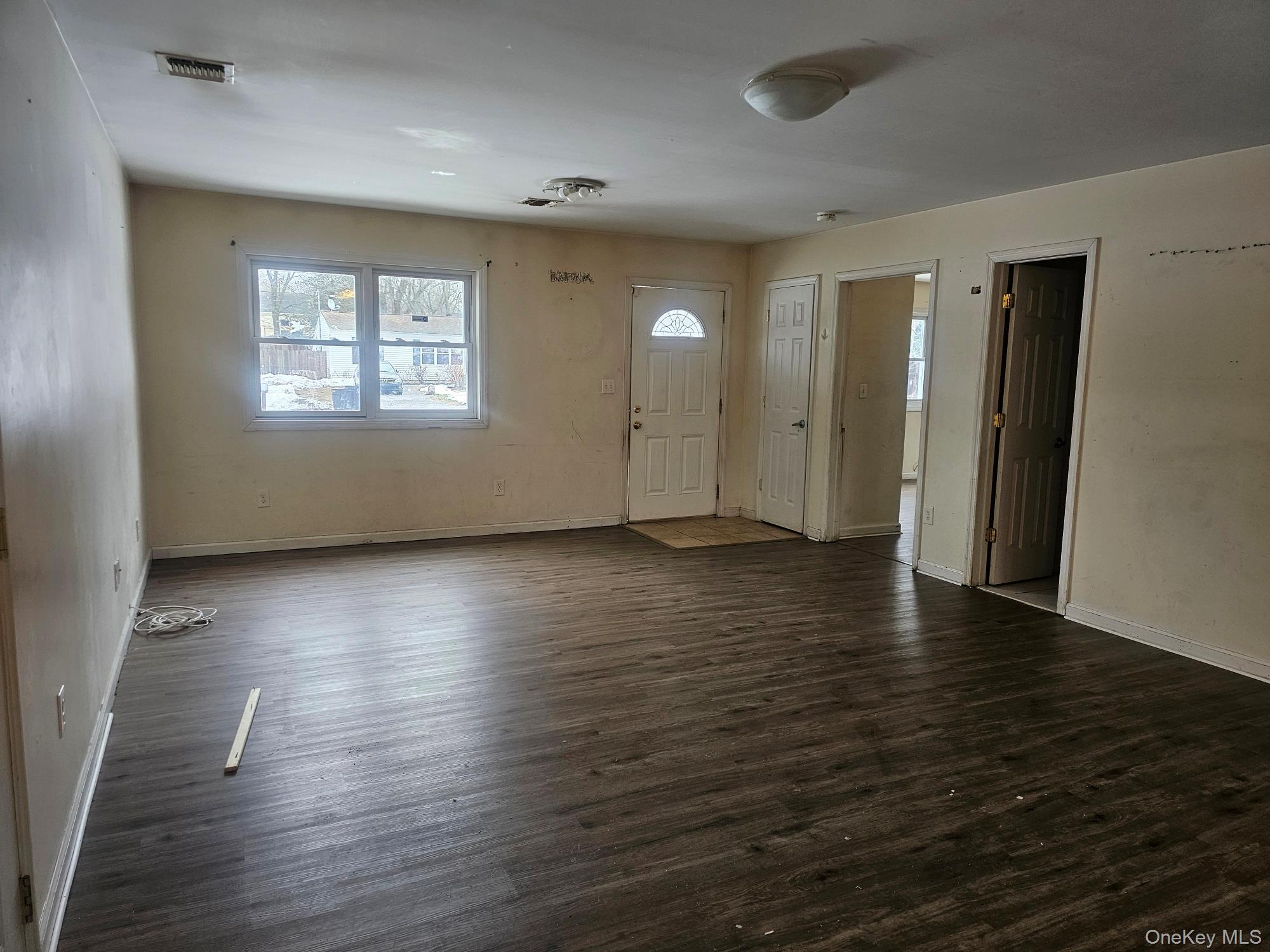 556 Taylor Avenue — photo 2