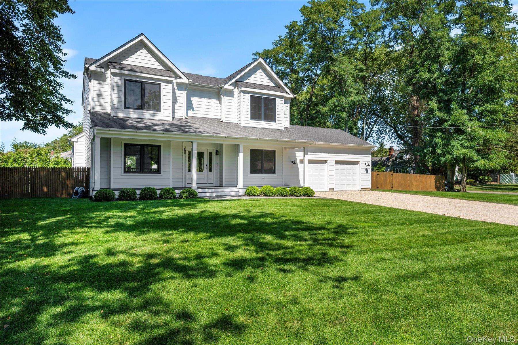 660 Sutton Place — photo 29
