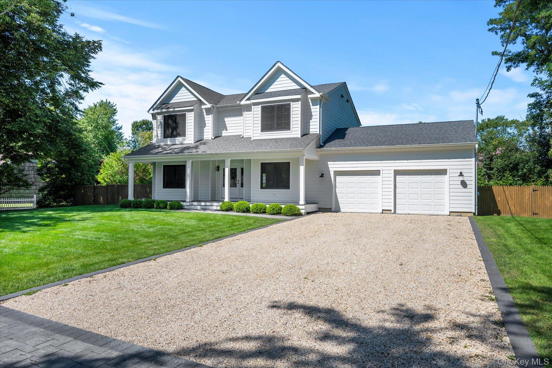 660 Sutton Place — photo 30