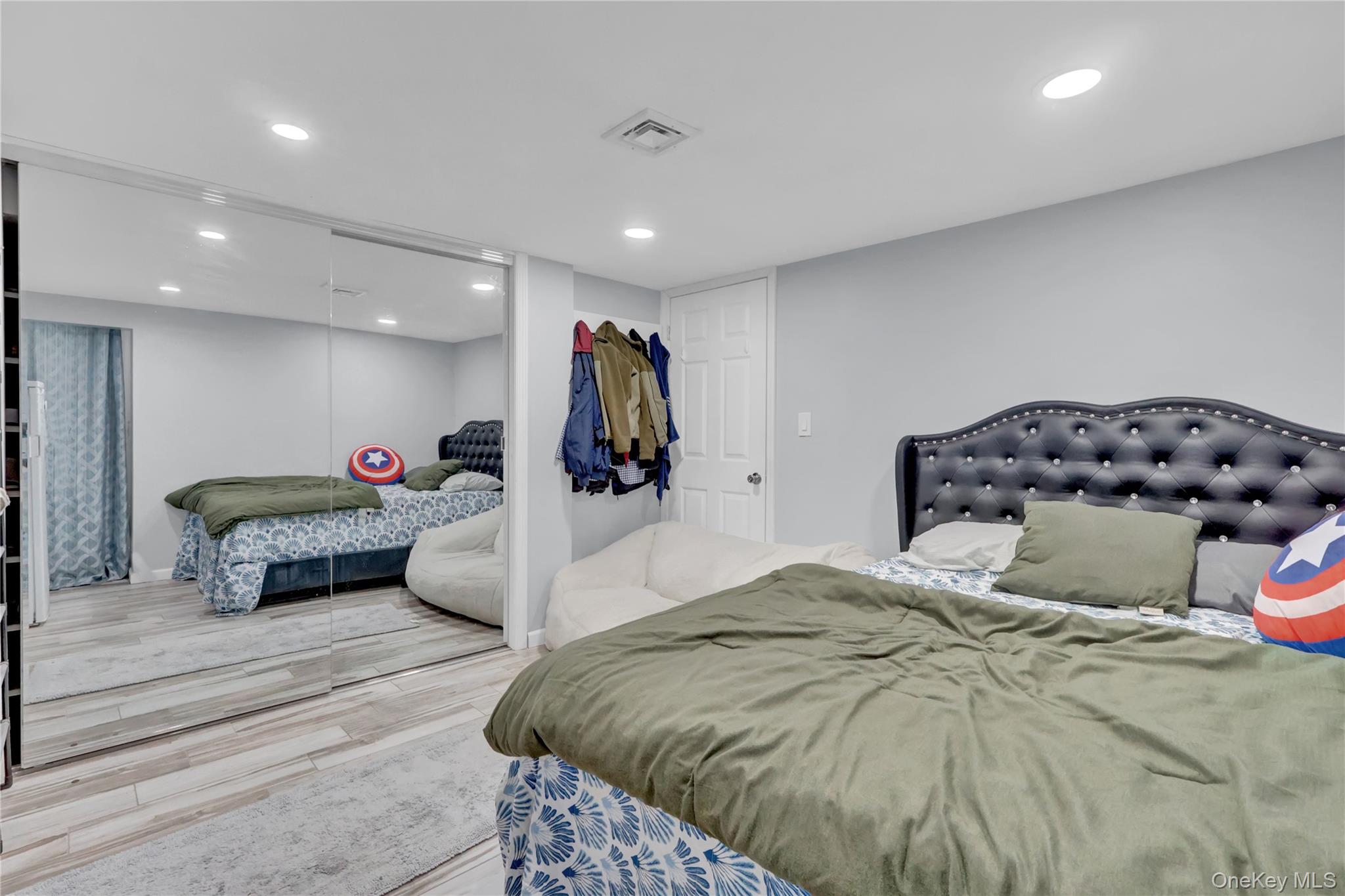 26 Hilbert Street — photo 21