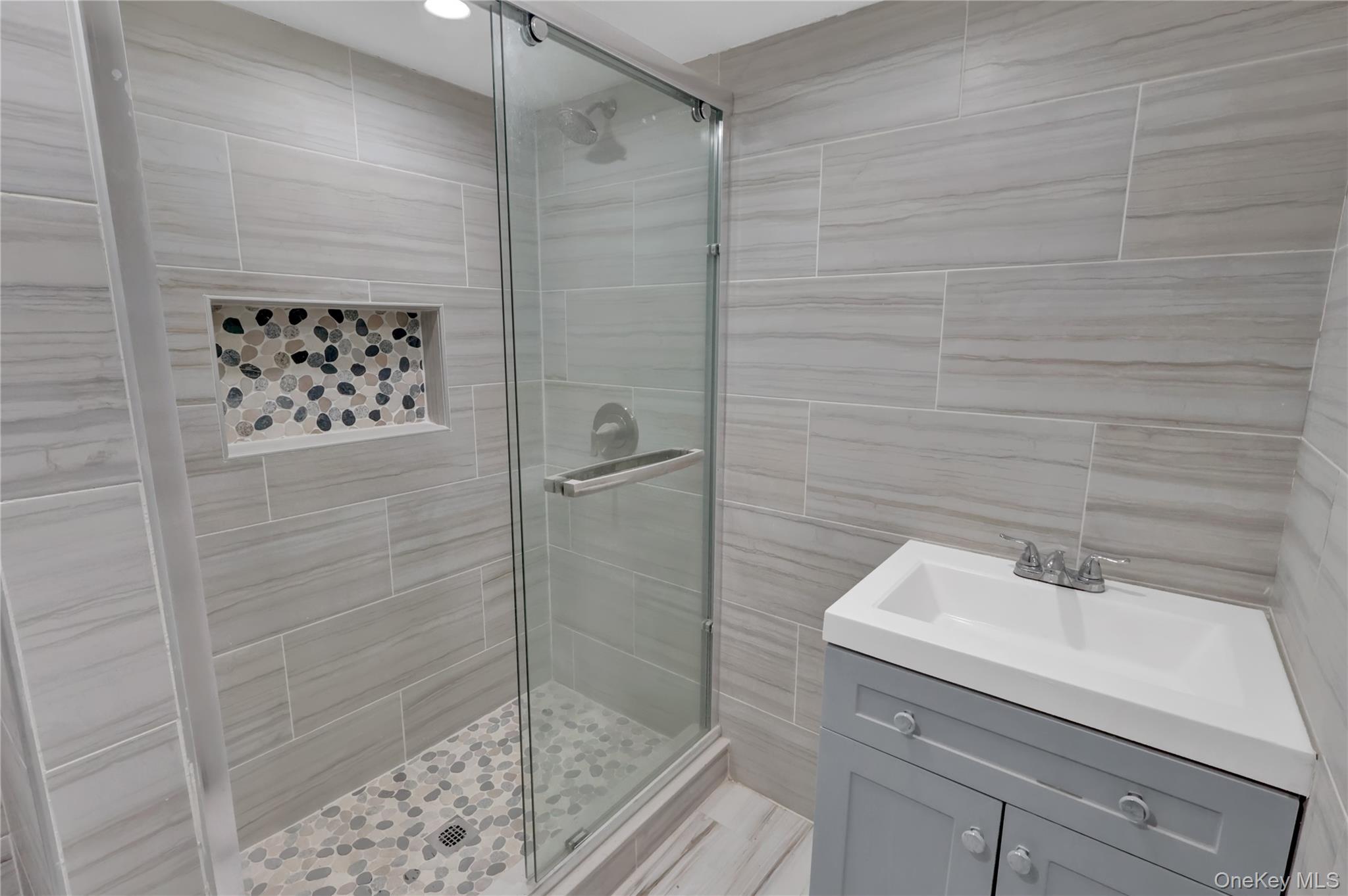 26 Hilbert Street — photo 22