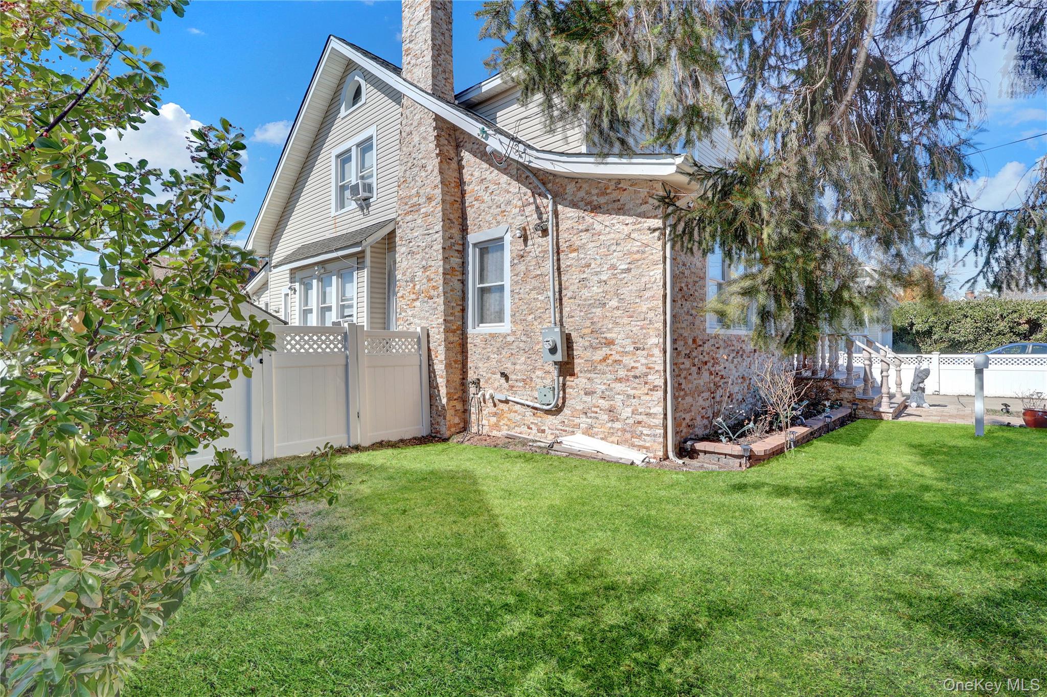 26 Hilbert Street — photo 29