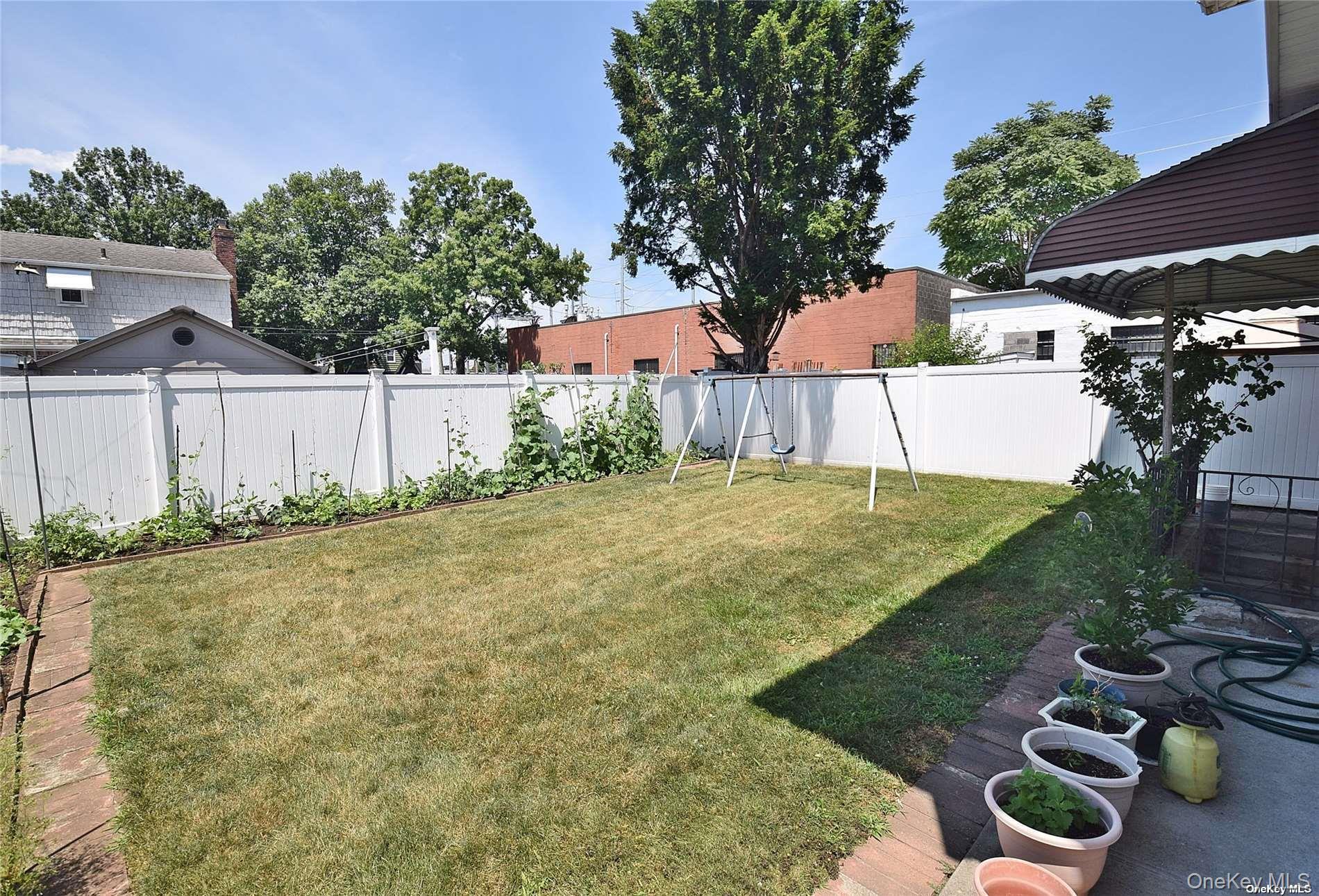 305 10th Street — photo 19