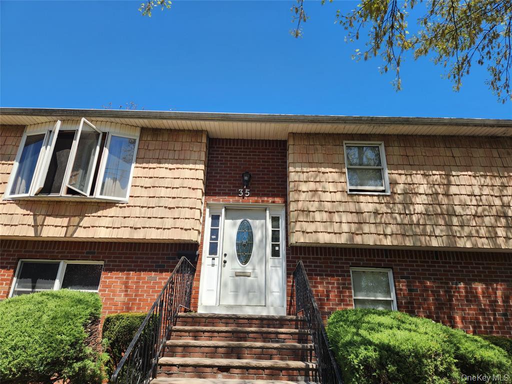 35 Mulford Place — photo 2