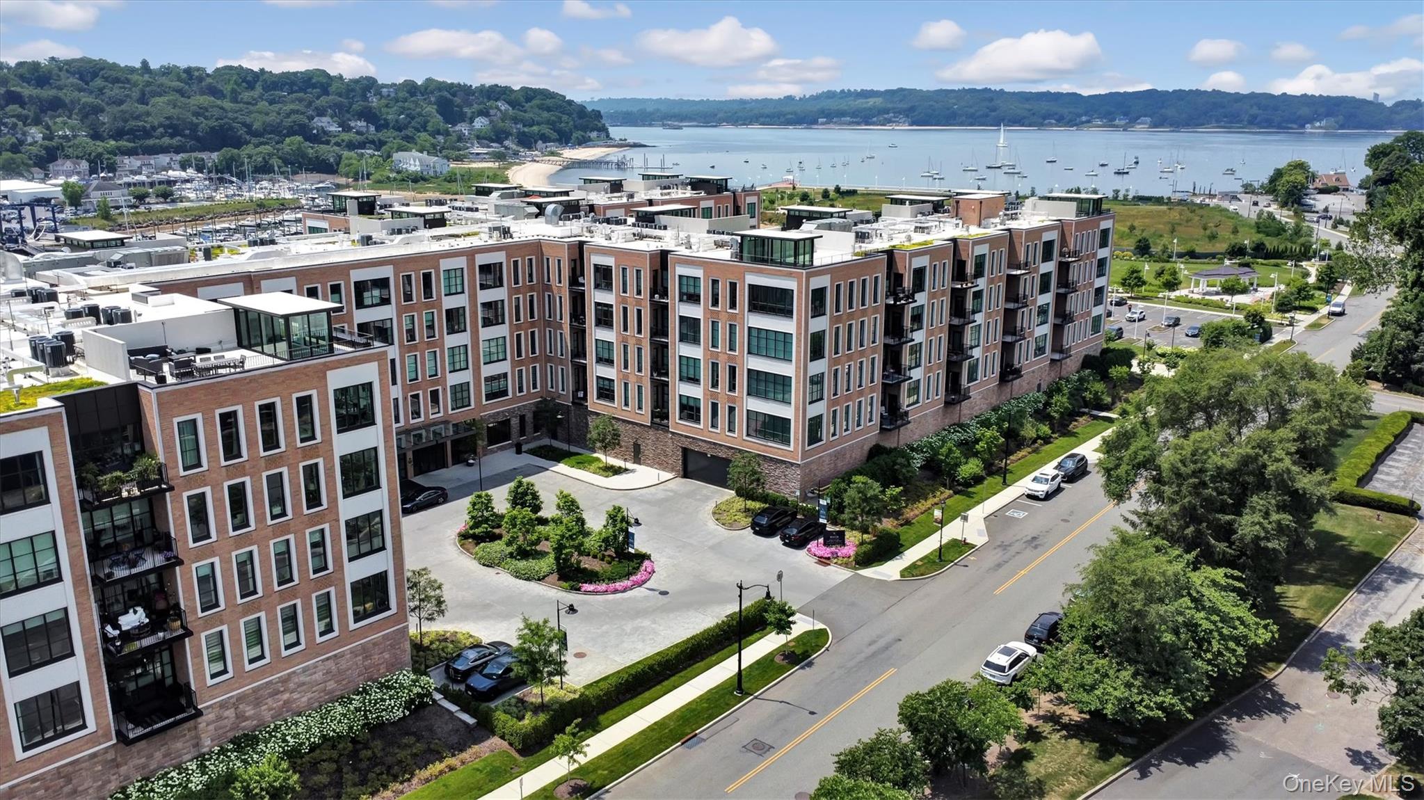 100 Garvies Point Road #1116, Glen Cove