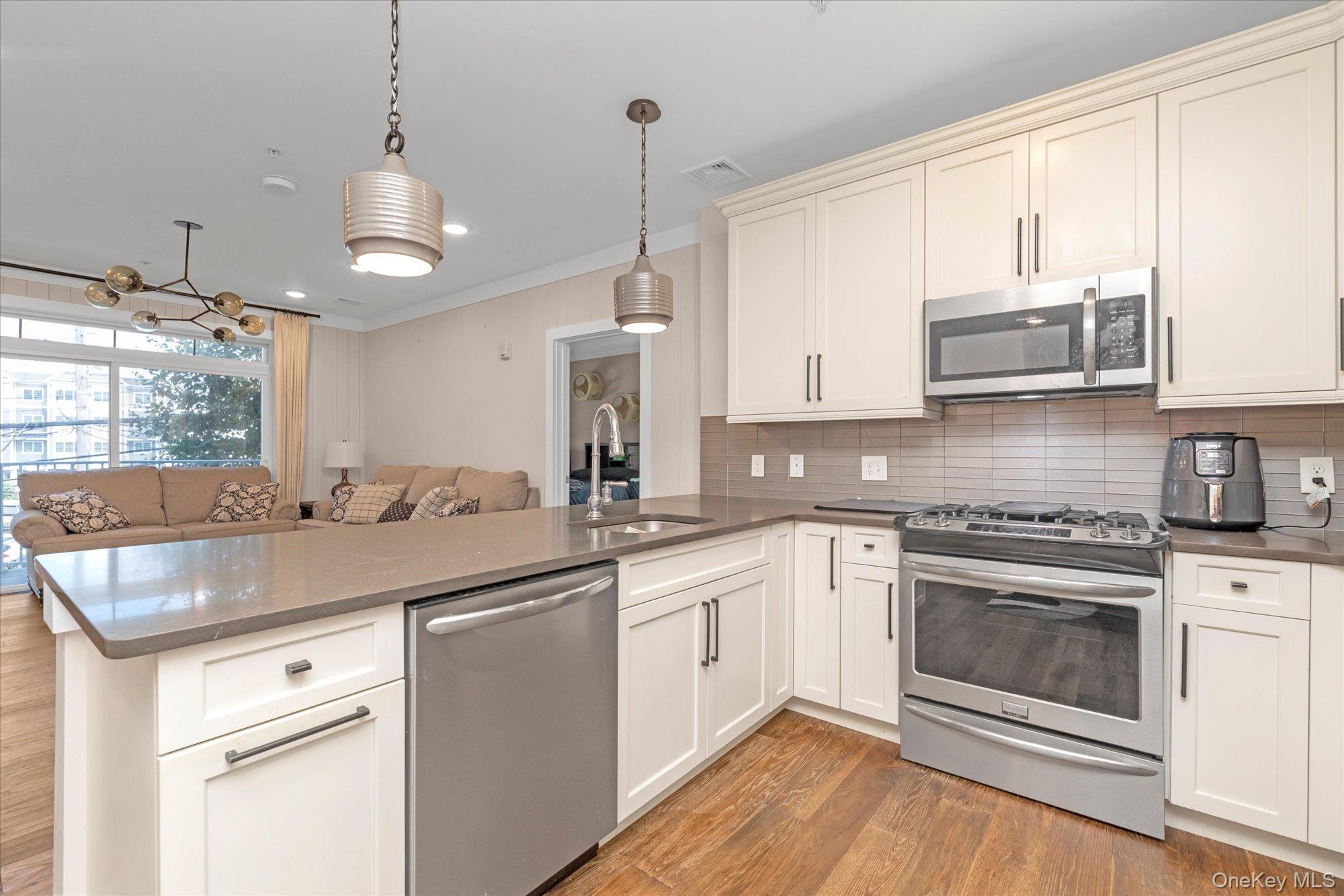 214 Marina Pointe Drive #214 — photo 7