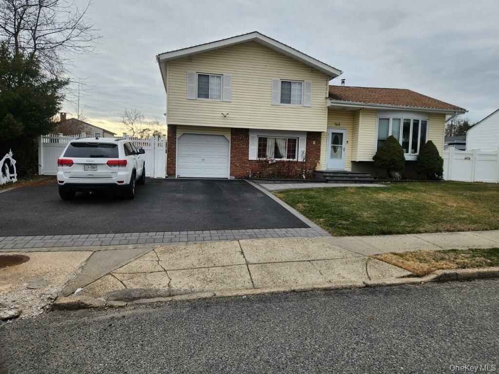 160 Bark Avenue, Central Islip