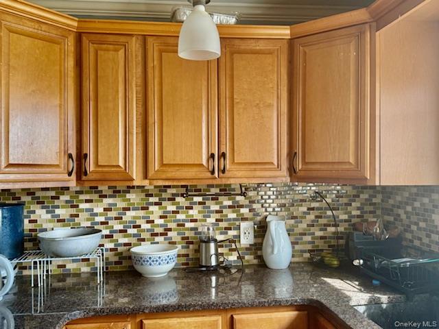 30 Tamarack Street — photo 4